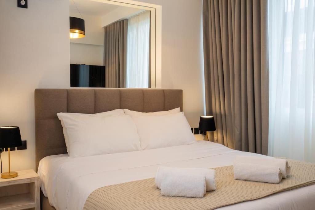 Dema Luxury Suites - Perikleous E6 Athen Eksteriør bilde