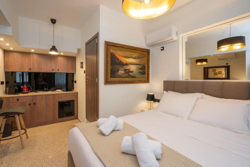 Dema Luxury Suites - Perikleous E6 Athen Eksteriør bilde