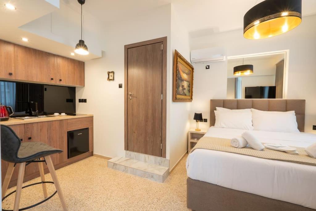 Dema Luxury Suites - Perikleous E6 Athen Eksteriør bilde